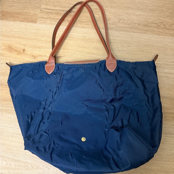 Longchamp Le Pilage Navy Tote - Picture 2 of 5